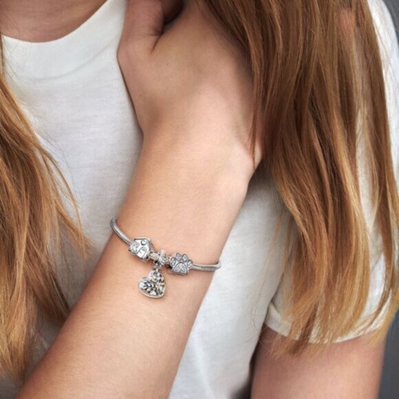 🌺Pandora Dog Paw Print Charm with Clear - Picture 2 of 5